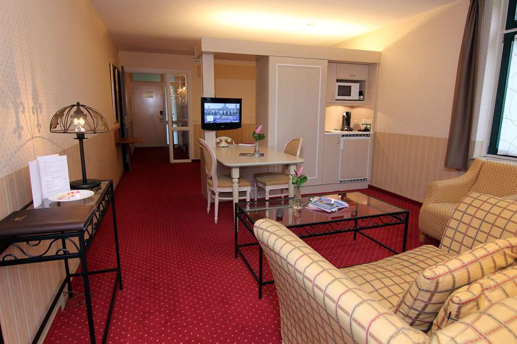 Restaurant Oolderhof Bv Hotel Roermond Room photo